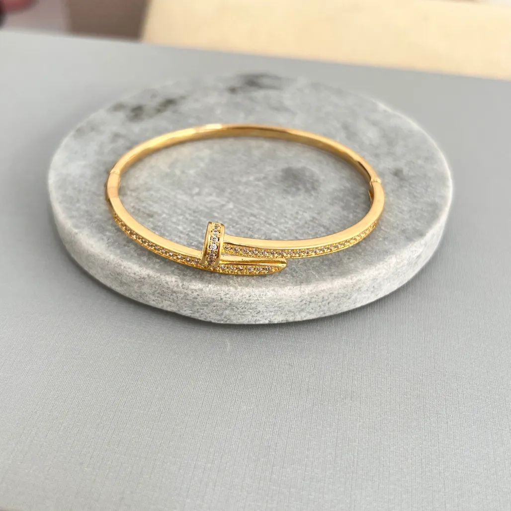 BRACELETE PREGO