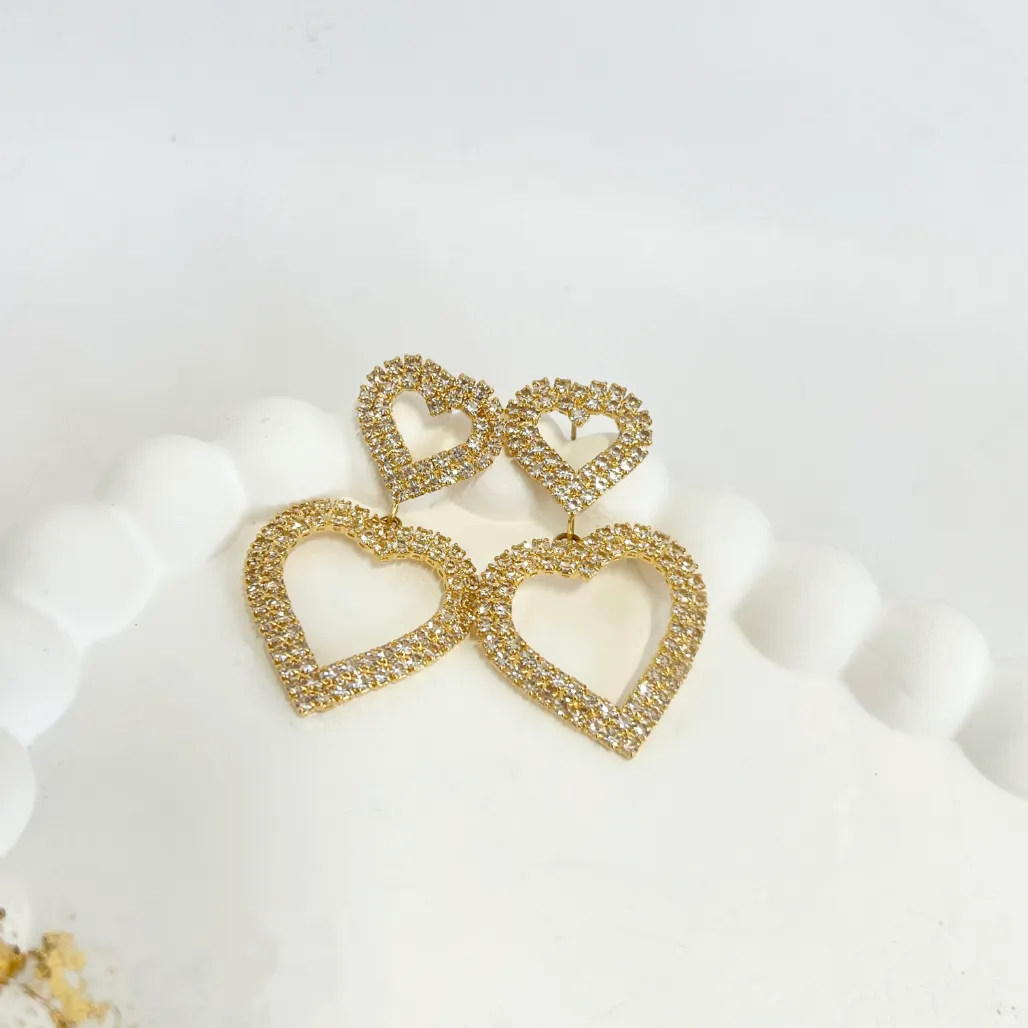 BRINCO CORAÇÕES STRASS