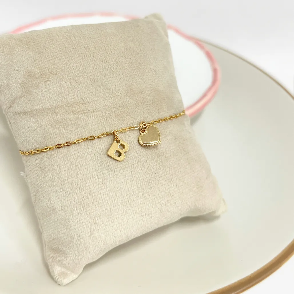 PULSEIRA LETRINHA COM CORAÇÃO CHAPA - B