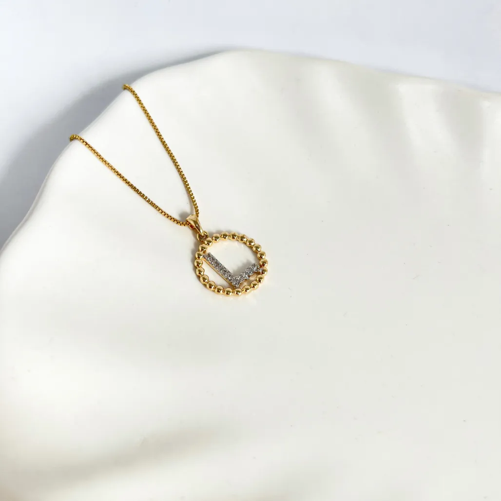 COLAR MEDALHA BOLINHAS LETRA - L