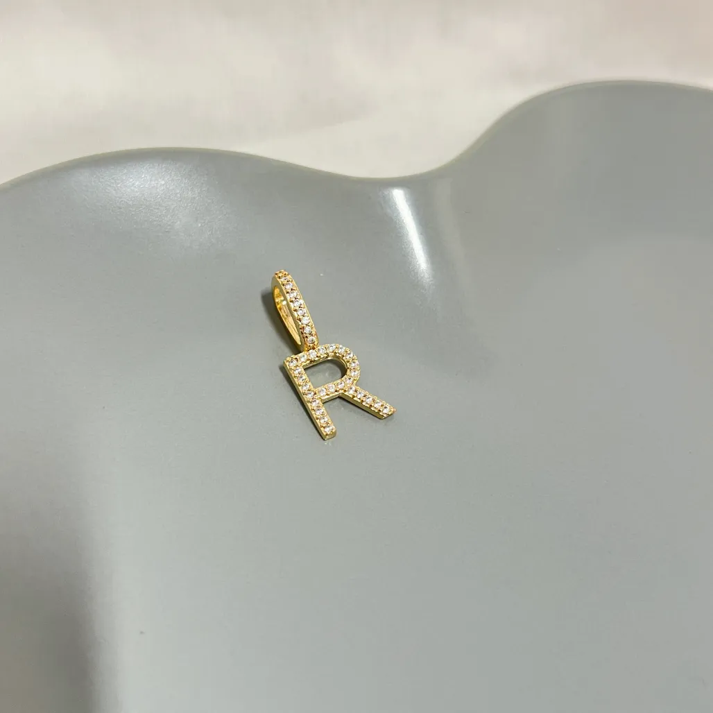 PINGENTE LETRA CRAVEJADA 1,5CM - R