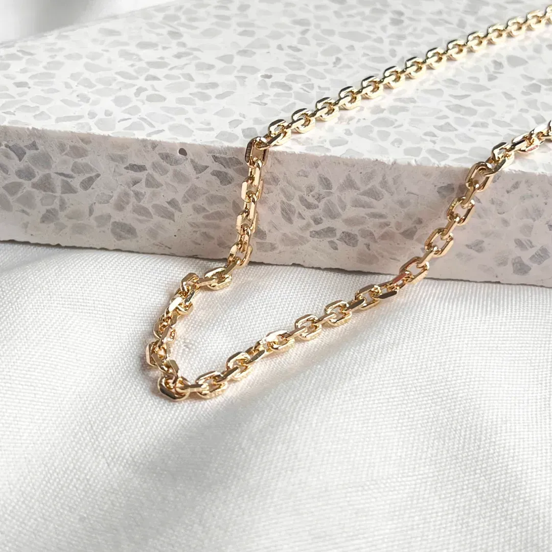 COLAR CARTIER AREDONDADO 70CM