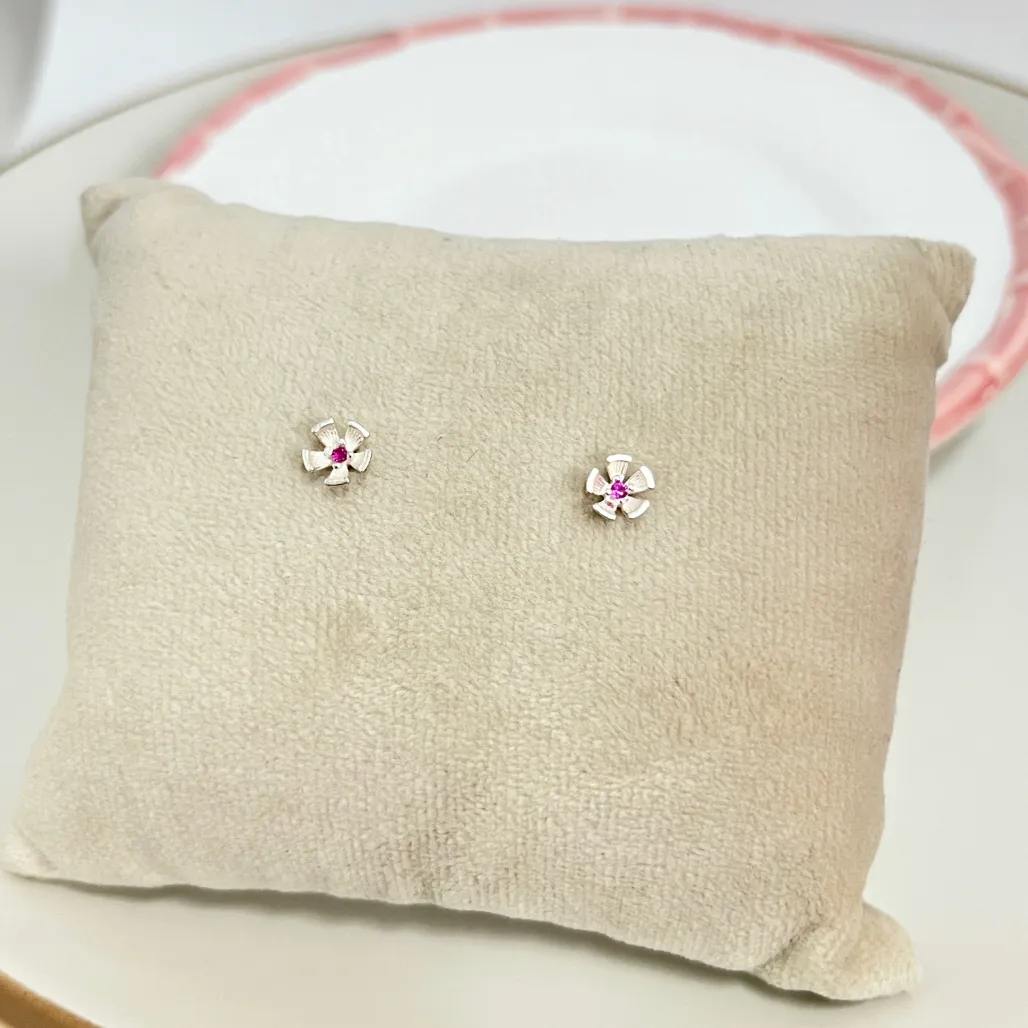 BRINCO PRATA925 FLOR COM PEDRA ROSA E TARRAXA BABY