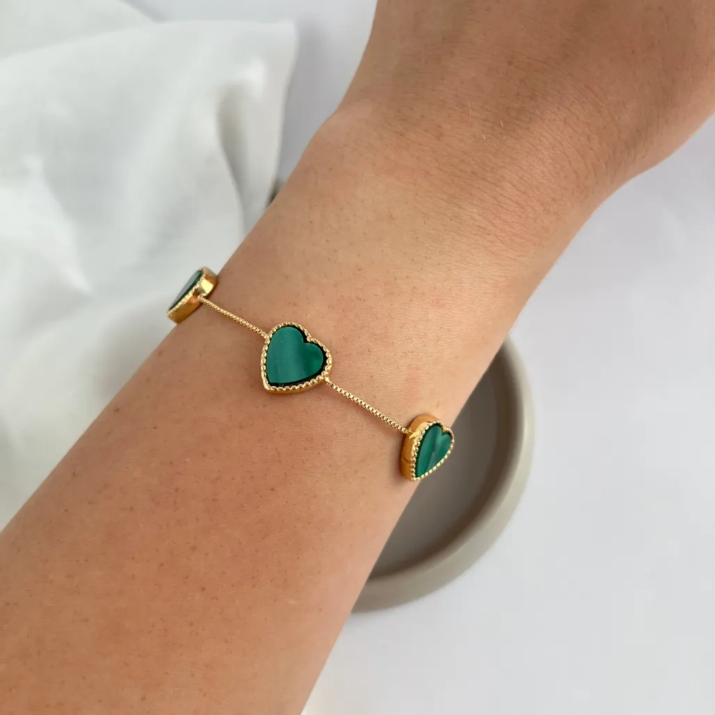 PULSEIRA 3 CORAÇÕES VERDES EM ACRÍLICO