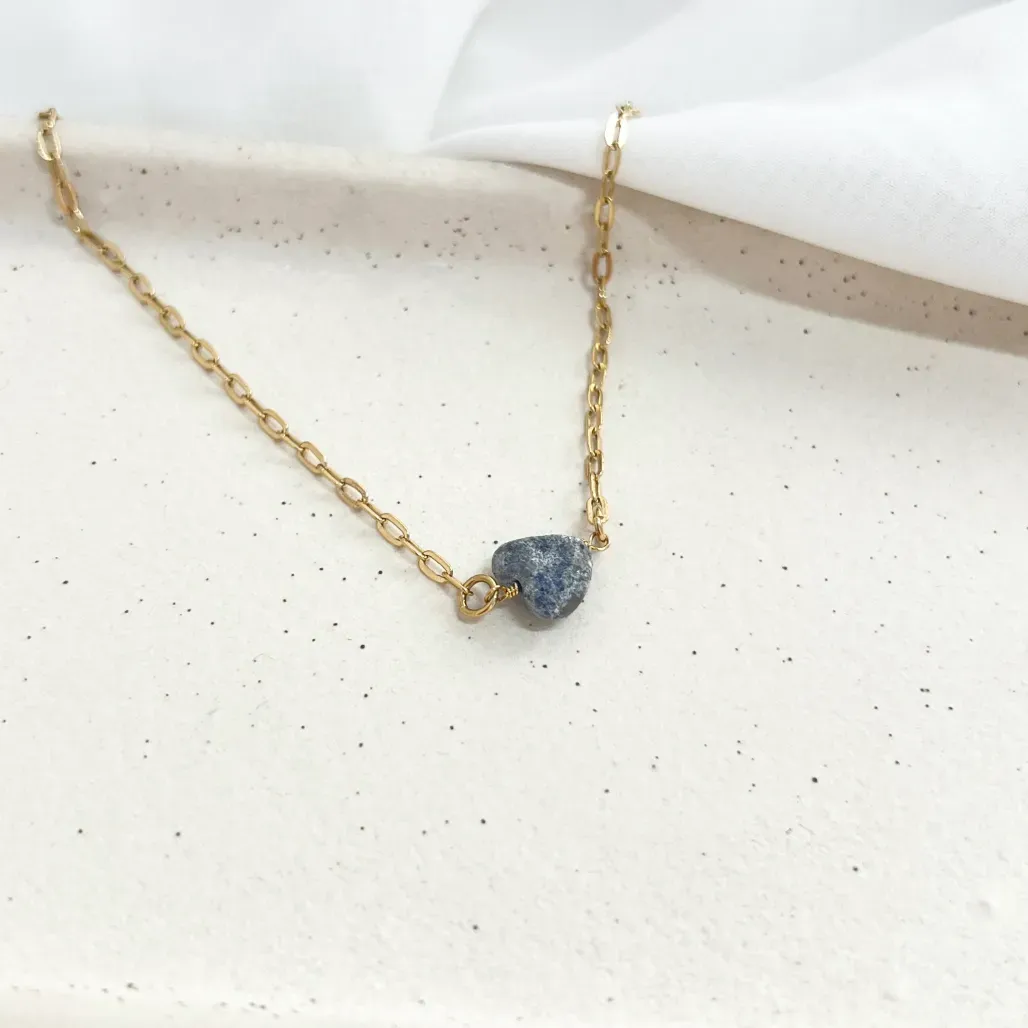 PULSEIRA PEDRA NATURAL EM FORMATO DE CORAÇÃO