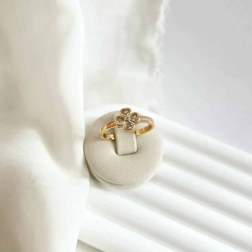 ANEL TREVO COM ZIRCONIA