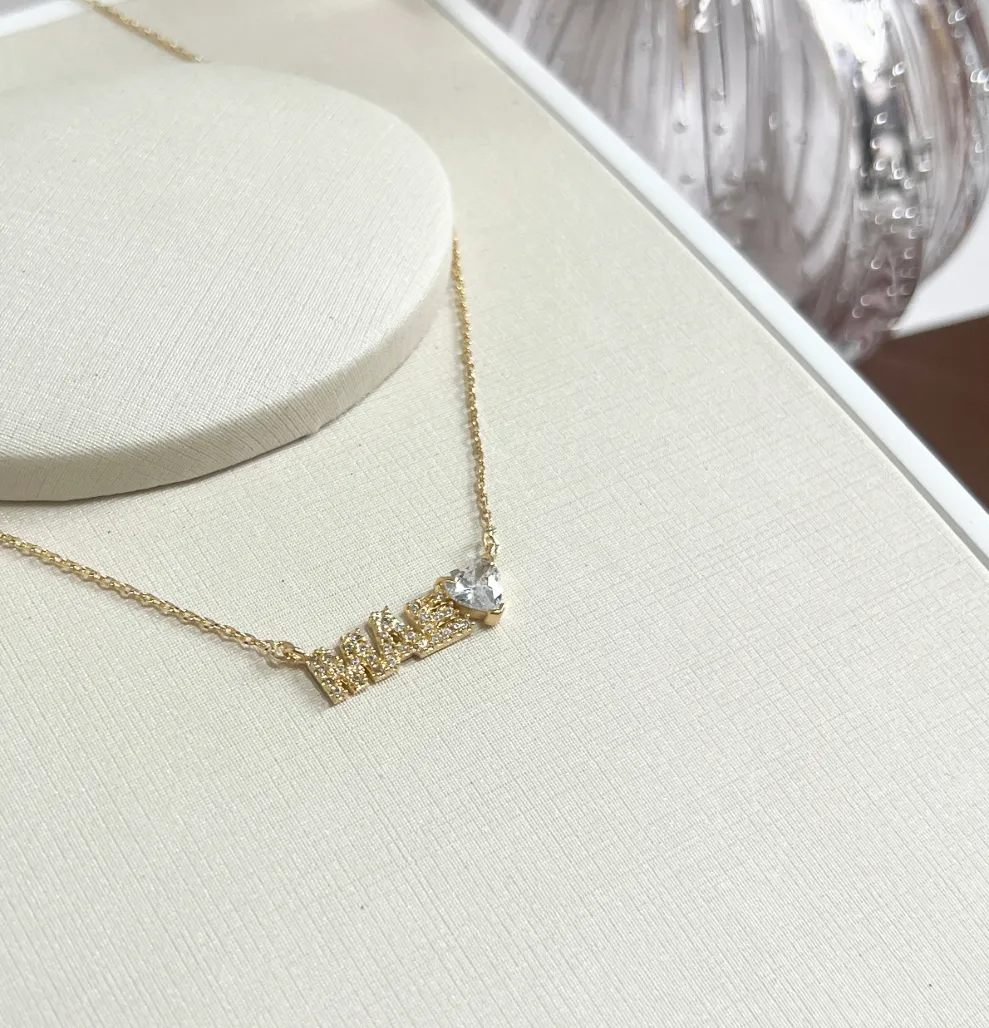 COLAR MÃE CRAVEJADO COM CORAÇÃO DE ZIRCONIA