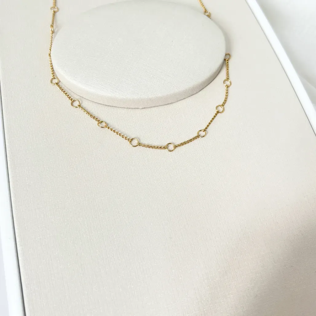 COLAR CHOKER TRABALHADO E CÍRCULO 40CM