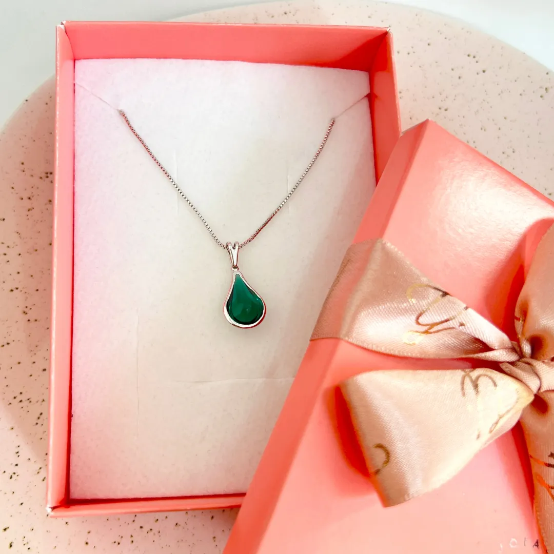 COLAR GOTA VERDE ESMERALDA