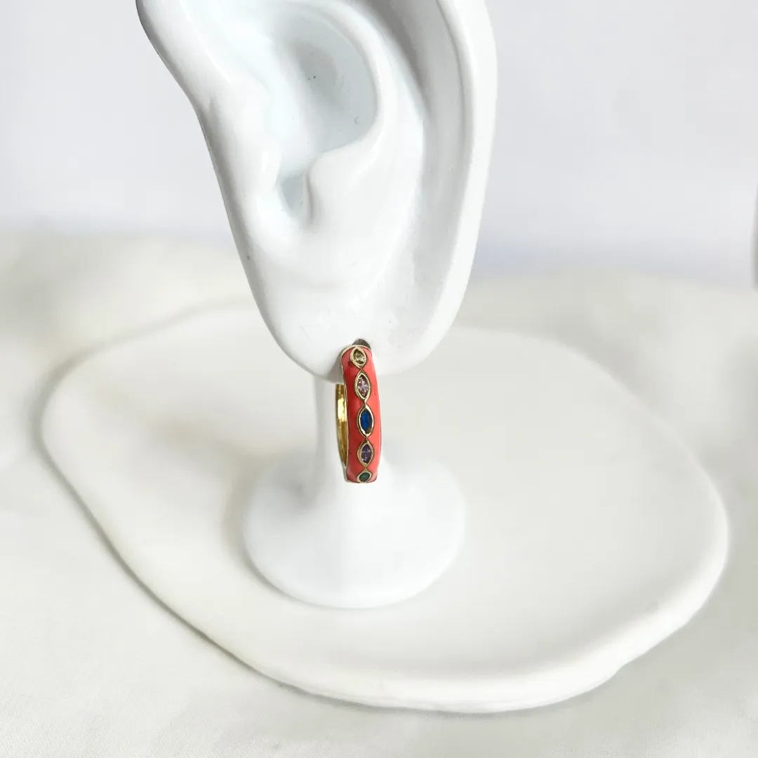 BRINCO ARGOLA ESMALTADA COM PEDRAS COLORIDAS