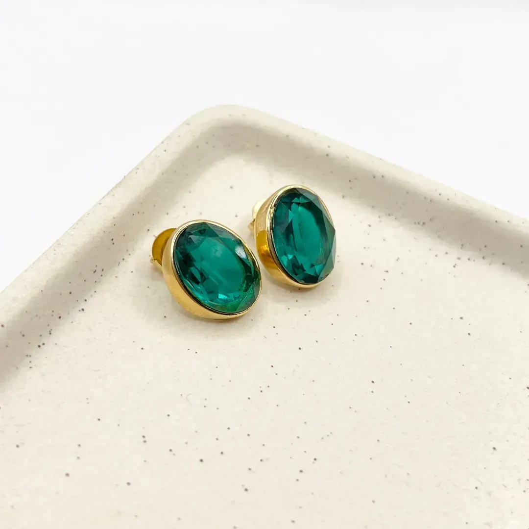 BRINCO OVAL PEDRA TURMALINA