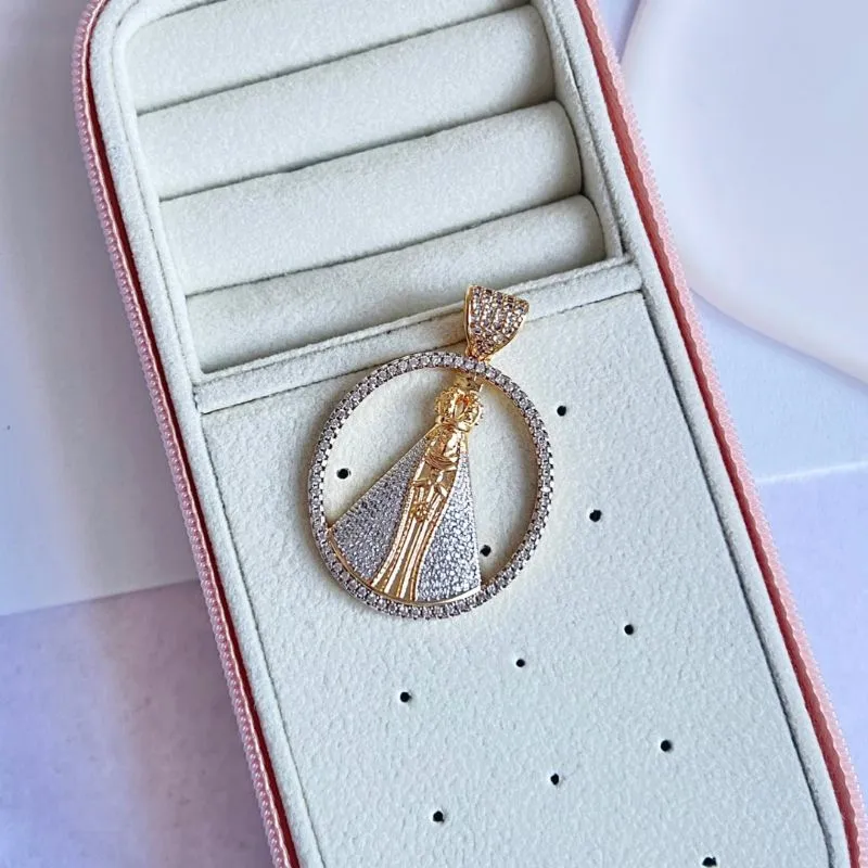 PINGENTE MEDALHA NOSSA SENHORA DE APARECIDA CRAVEJADA