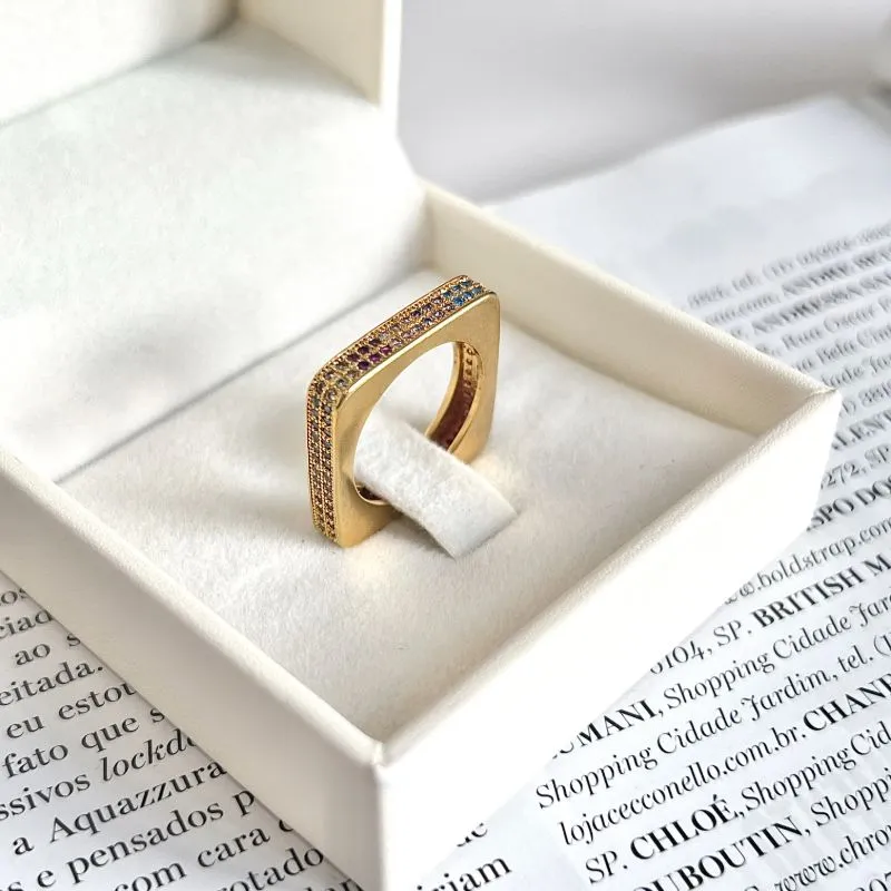 ANEL QUADRADO ZIRCONIAS COLORIDAS ANEL QUADRADO ZIRCONIAS COLORIDAS