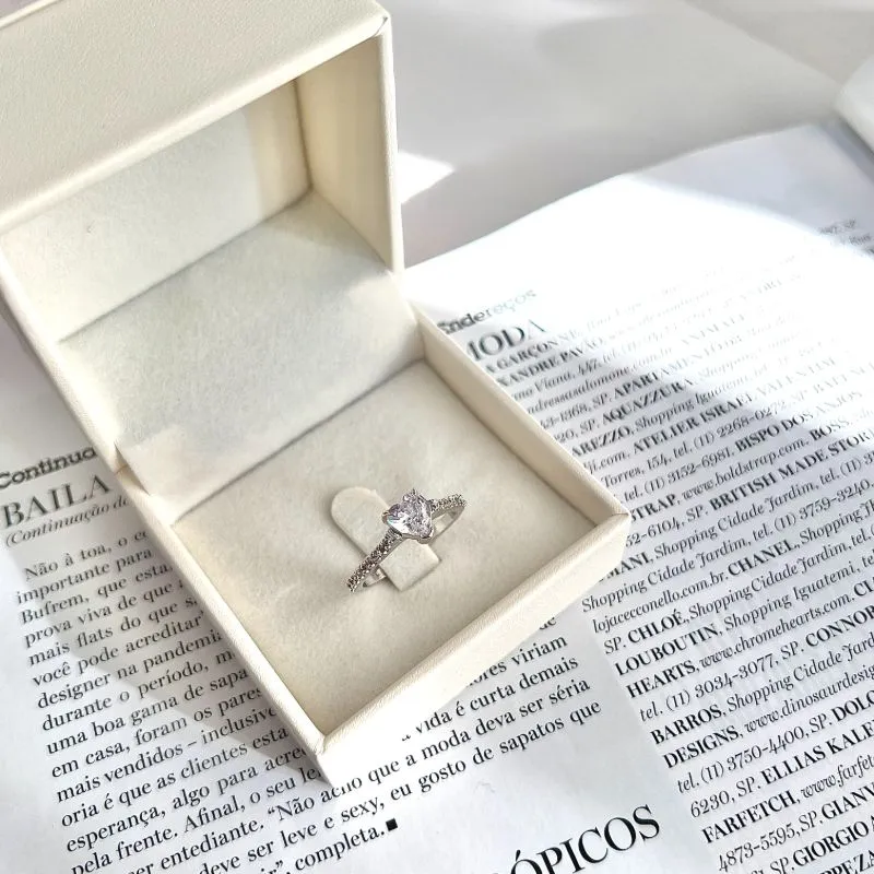 ANEL SOLITÁRIO CRAVEJADO PEDRA CORAÇÃO ANEL SOLITÁRIO CRAVEJADO PEDRA CORAÇÃO