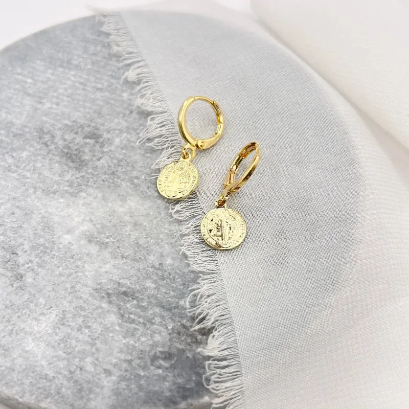 BRINCO ARGOLA CLICK MEDALHA DE SÃO BENTO BRINCO ARGOLA CLICK MEDALHA DE SÃO BENTO