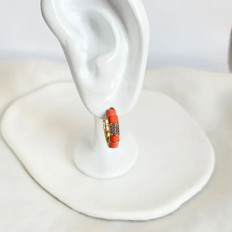 BRINCO ARGOLA ESMALTADA COM PEDRA LILÁS BRINCO ARGOLA ESMALTADA COM PEDRA LILÁS