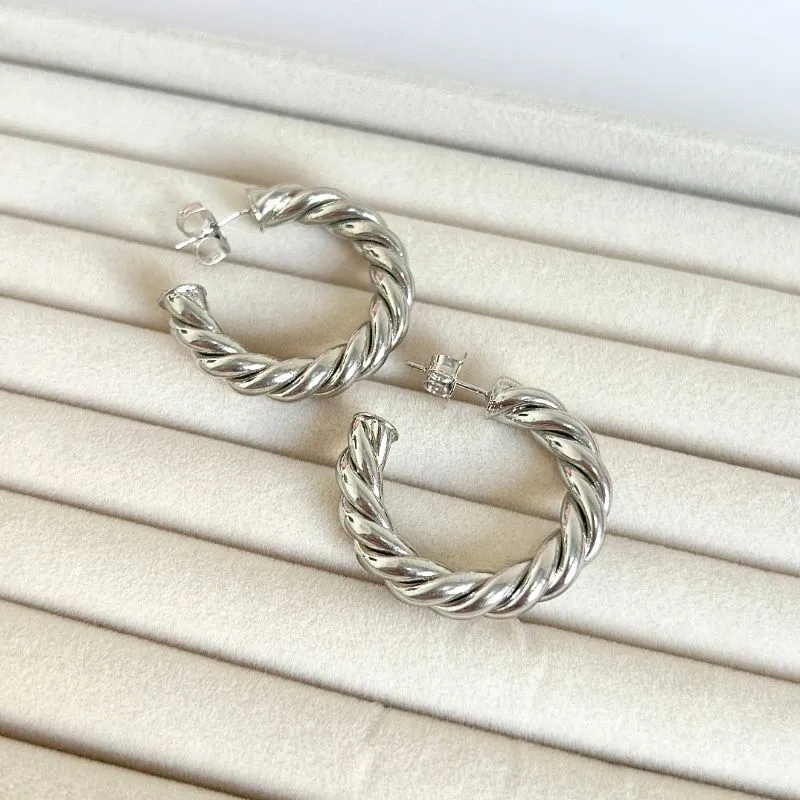 BRINCO ARGOLA PINO TUBO TRANÇADA 3,5CM BRINCO ARGOLA PINO TUBO TRANÇADA 3,5CM