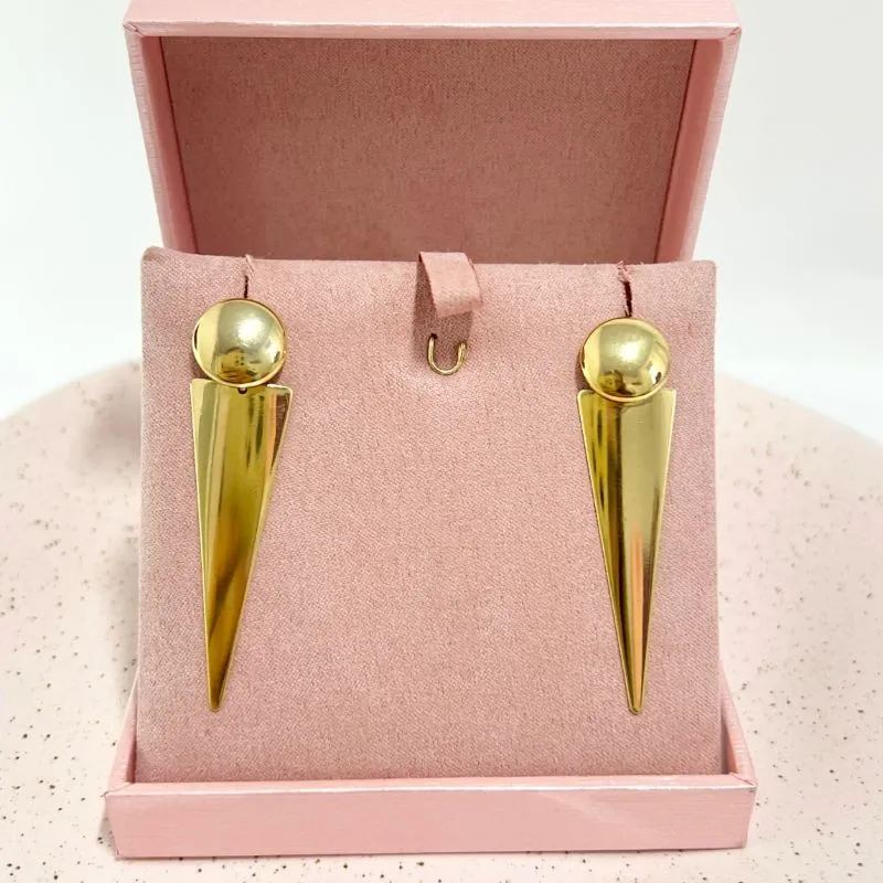 BRINCO LONGO TRIÂNGULO E CÍRCULO BRINCO LONGO TRIÂNGULO E CÍRCULO