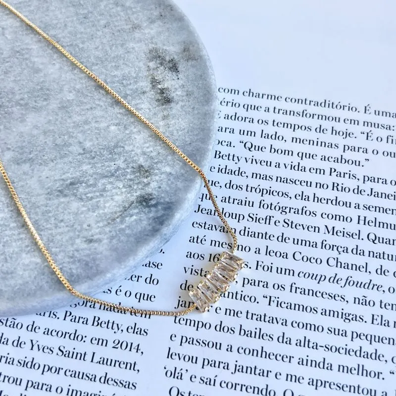 COLAR CHOKER 5 BAGUETES