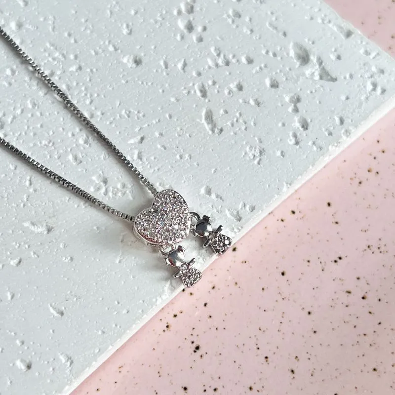 COLAR CORAÇÃO COM 2 MENINAS COLAR CORAÇÃO COM 2 MENINAS