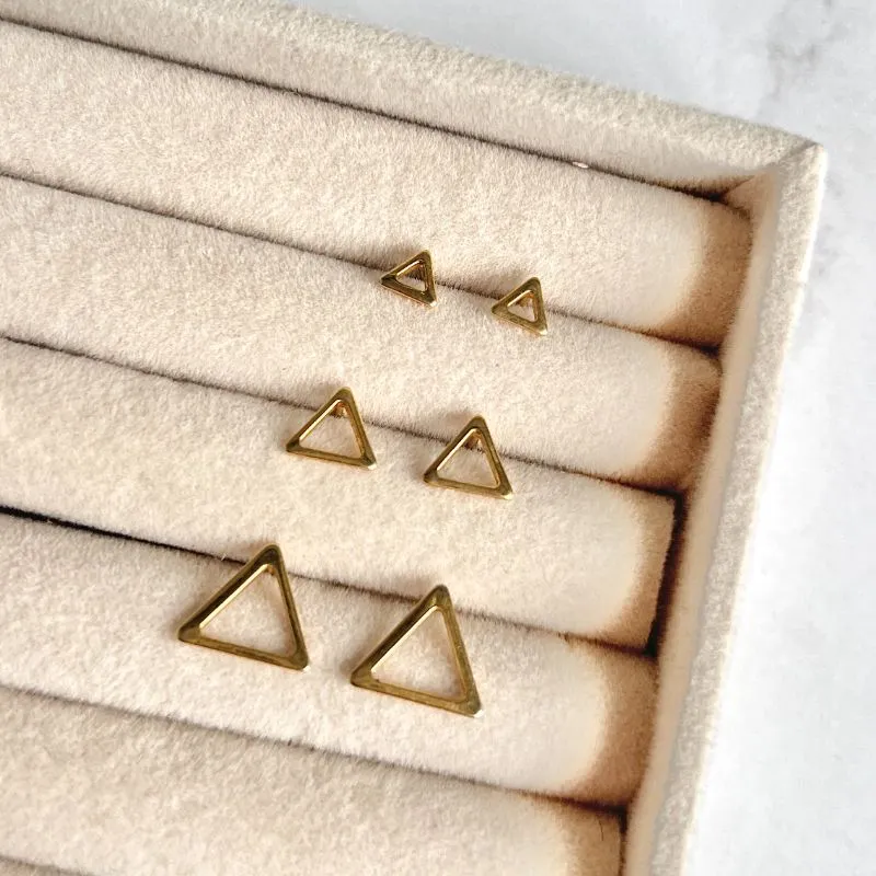 TRIO DE BRINCOS TRIÂNGULOS VAZADOS TRIO DE BRINCOS TRIÂNGULOS VAZADOS