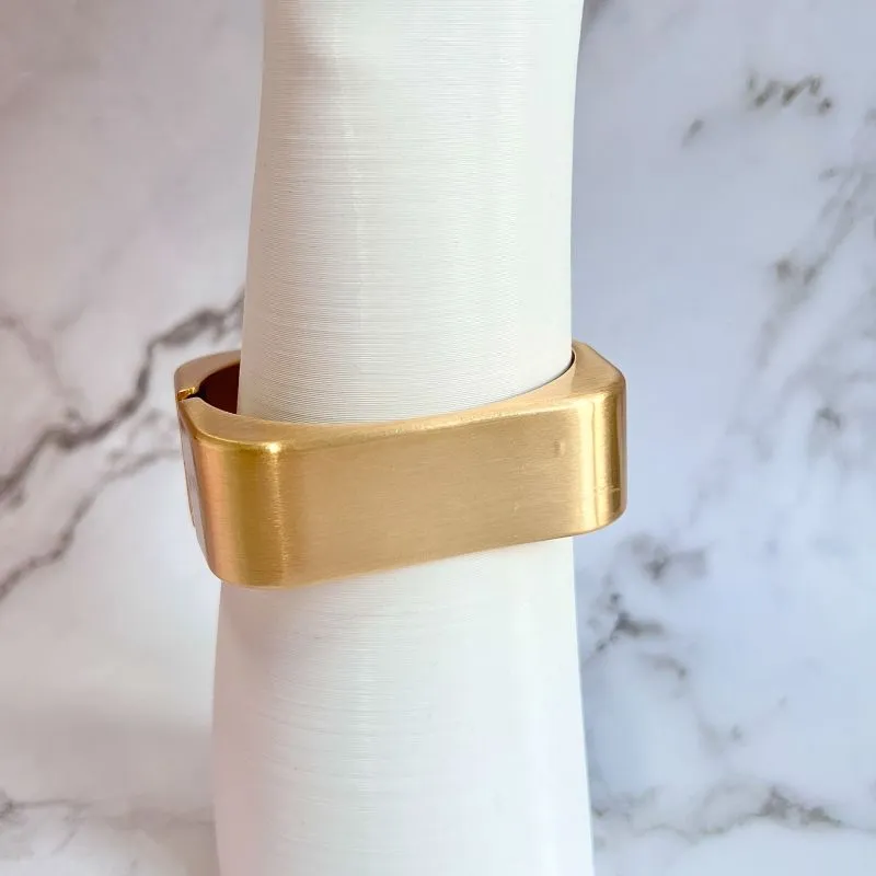 BRACELETE QUADRADO LARGO ESCOVADO BRACELETE QUADRADO LARGO ESCOVADO