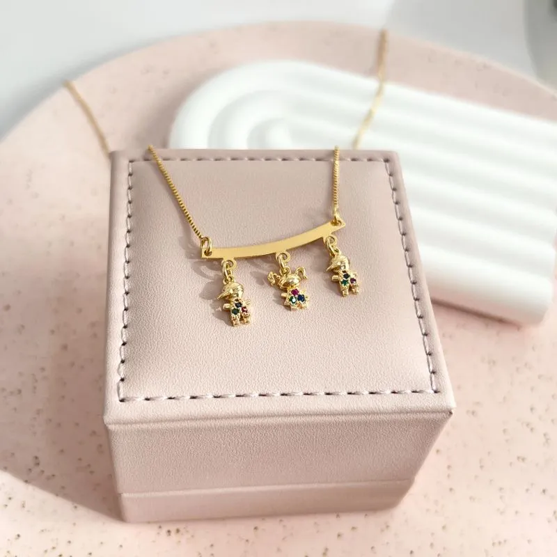 COLAR CANGA COM 2 MENINOS E 1 MENINA ZIRCONIAS COLORIDAS