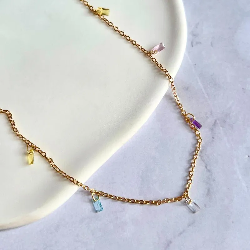 COLAR CHOKER CRISTAIS RETÂNGULAR COLORIDOS 40CM