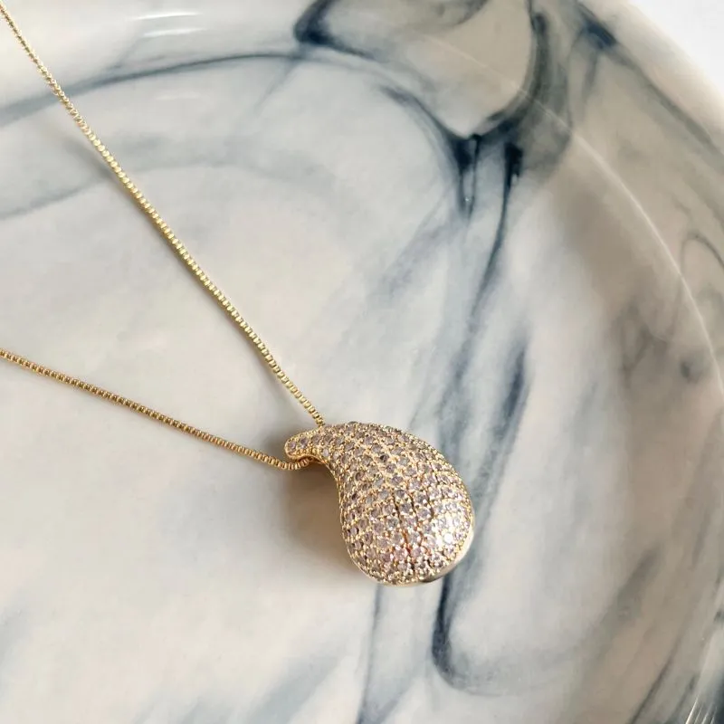 COLAR GOTA CRAVEJADA COLAR GOTA CRAVEJADA