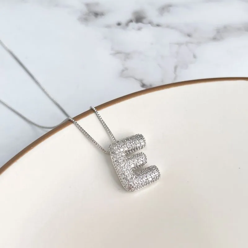 COLAR LETRA BUBBLE CRAVEJADA 2CM - E