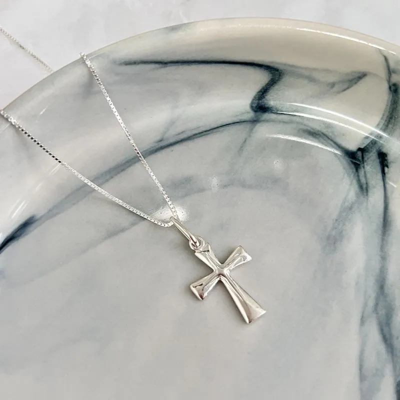 COLAR PRATA925 COM PINGENTE DE CRUZ 60CM COLAR PRATA925 COM PINGENTE DE CRUZ 60CM