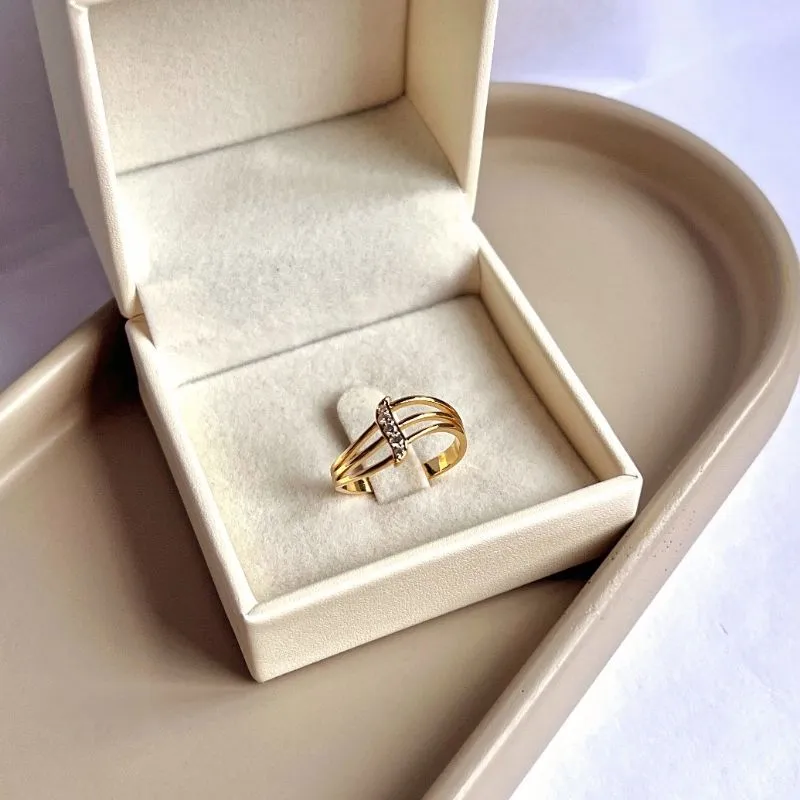 ANEL 3 FIOS COM DETALHE EM MICRO ZIRCONIA ANEL 3 FIOS COM DETALHE EM MICRO ZIRCONIA