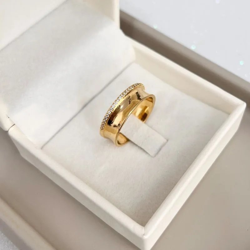 ANEL ALIANÇA MEIA CANA COM MICRO ZIRCONIAS