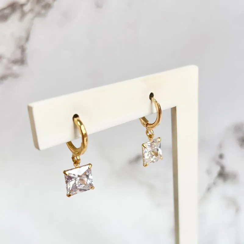 BRINCO ARGOLA CLICK PEDRA QUADRADA BRINCO ARGOLA CLICK PEDRA QUADRADA