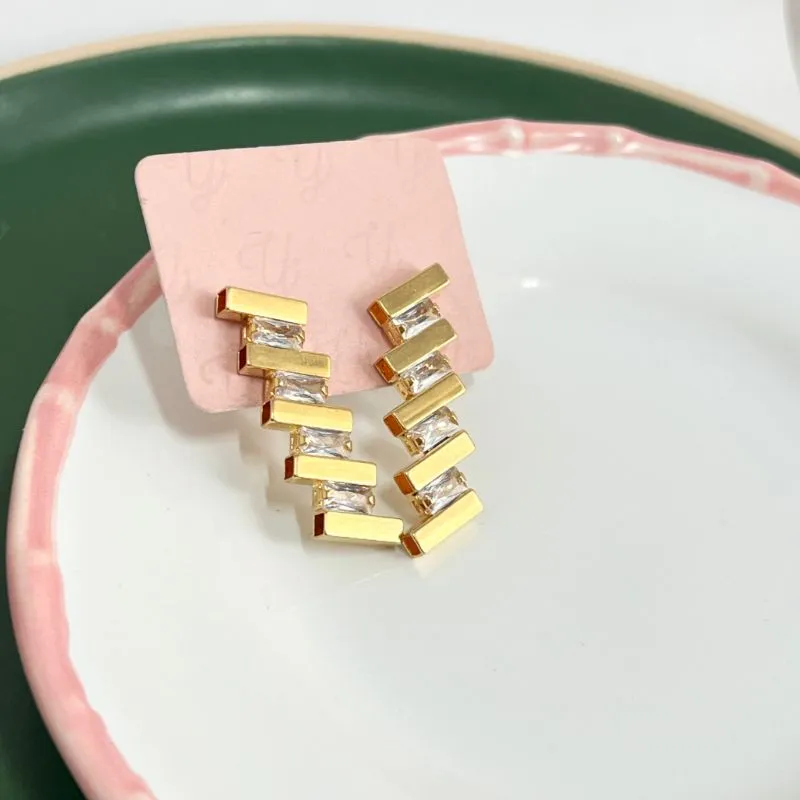 BRINCO PALITOS E ZIRCONIAS BAGUETES BRINCO PALITOS E ZIRCONIAS BAGUETES