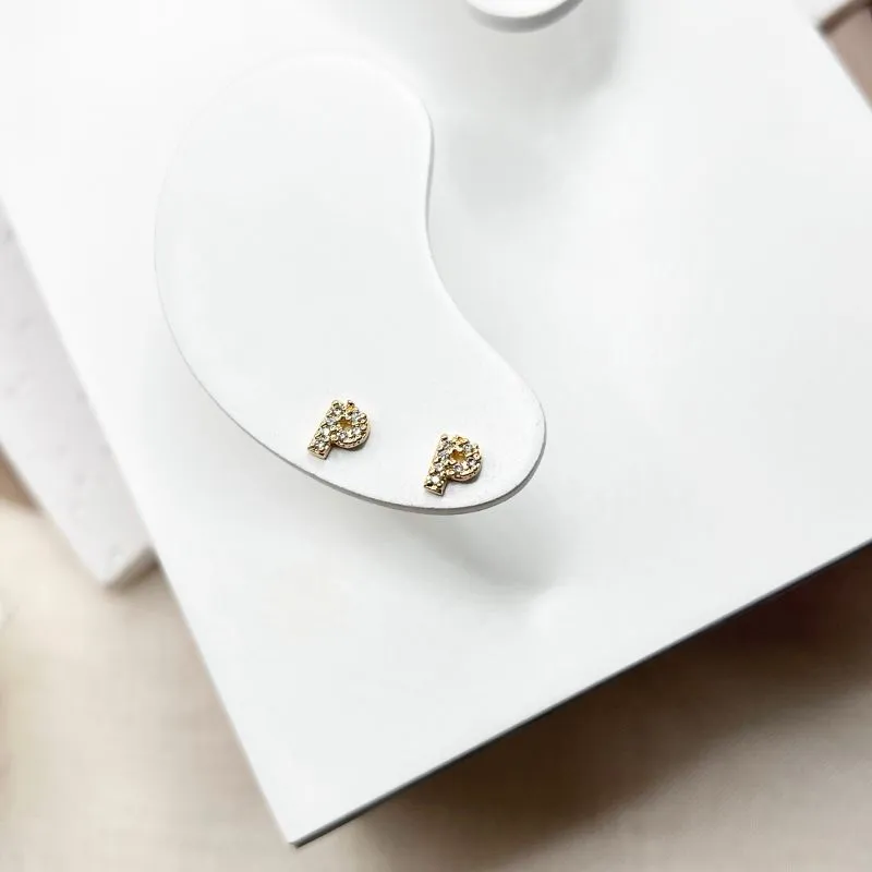 BRINCO SEGUNDO FURO LETRA CRAVEJADA - P BRINCO SEGUNDO FURO LETRA CRAVEJADA - P