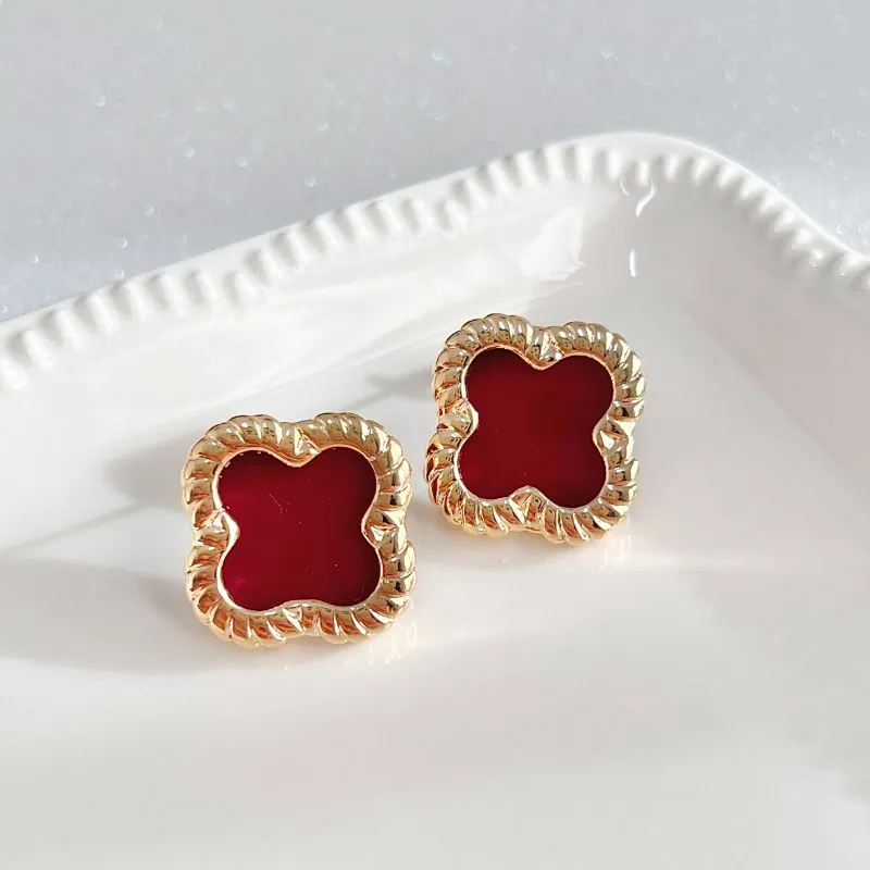 BRINCO TREVO MARSALA BRINCO TREVO MARSALA