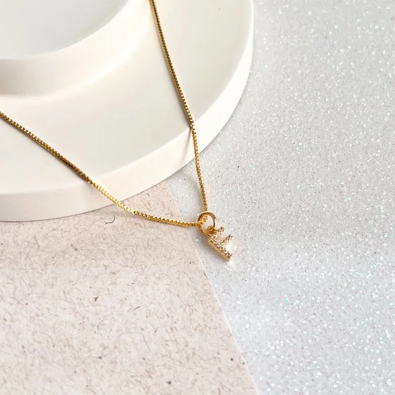 COLAR MINI LETRA CRAVEJADA - F COLAR MINI LETRA CRAVEJADA - F