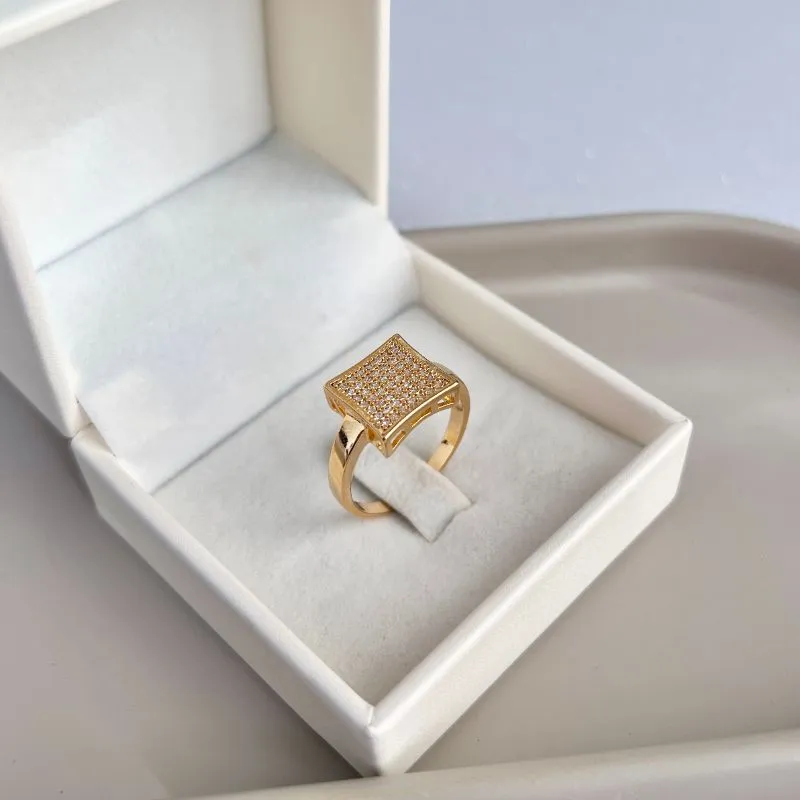 ANEL QUADRADO DE MICRO ZIRCONIA