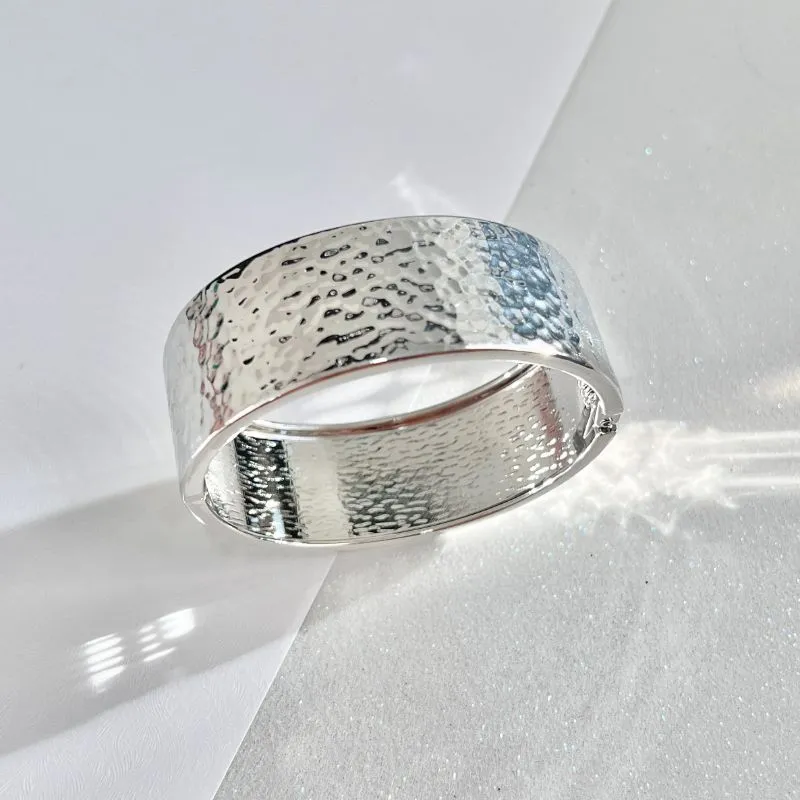 BRACELETE BOLD MARTELADO