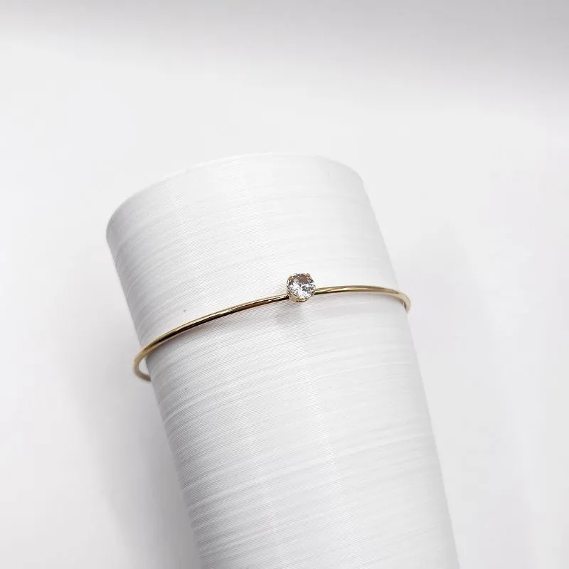 BRACELETE FIO ABERTO COM PONTO DE LUZ