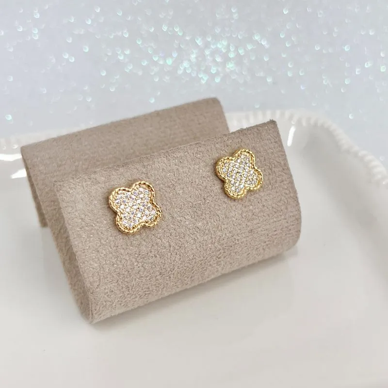 BRINCO TREVO CRAVEJADO 1,2CM