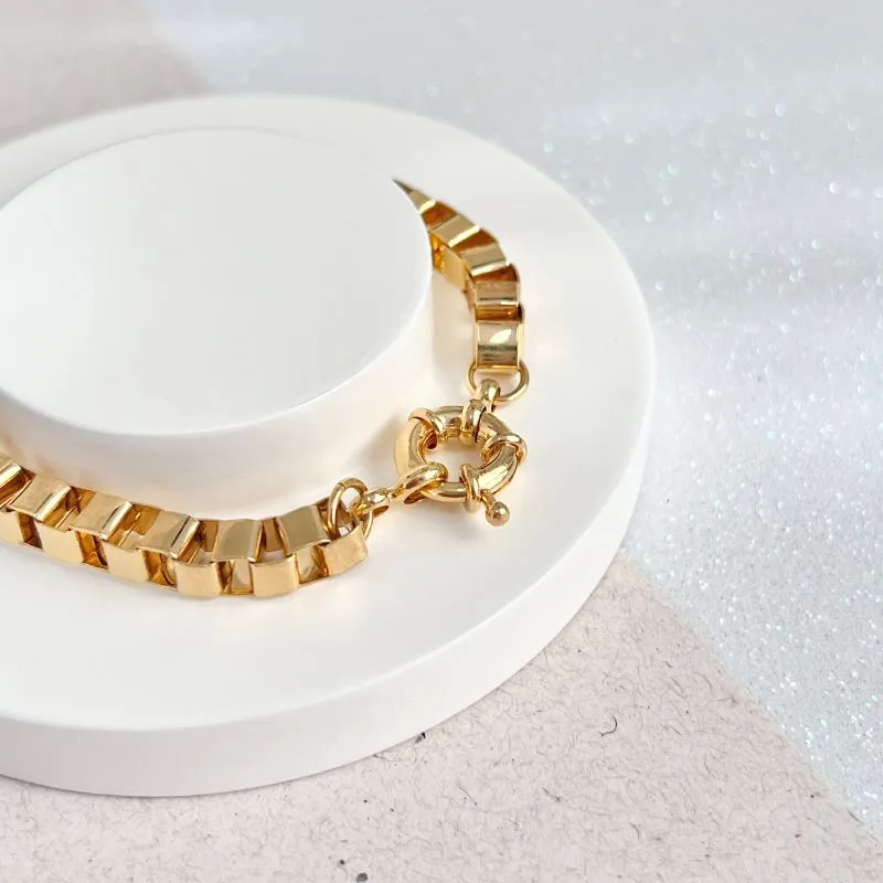 PULSEIRA QUADRADOS COM FECHO BOIA