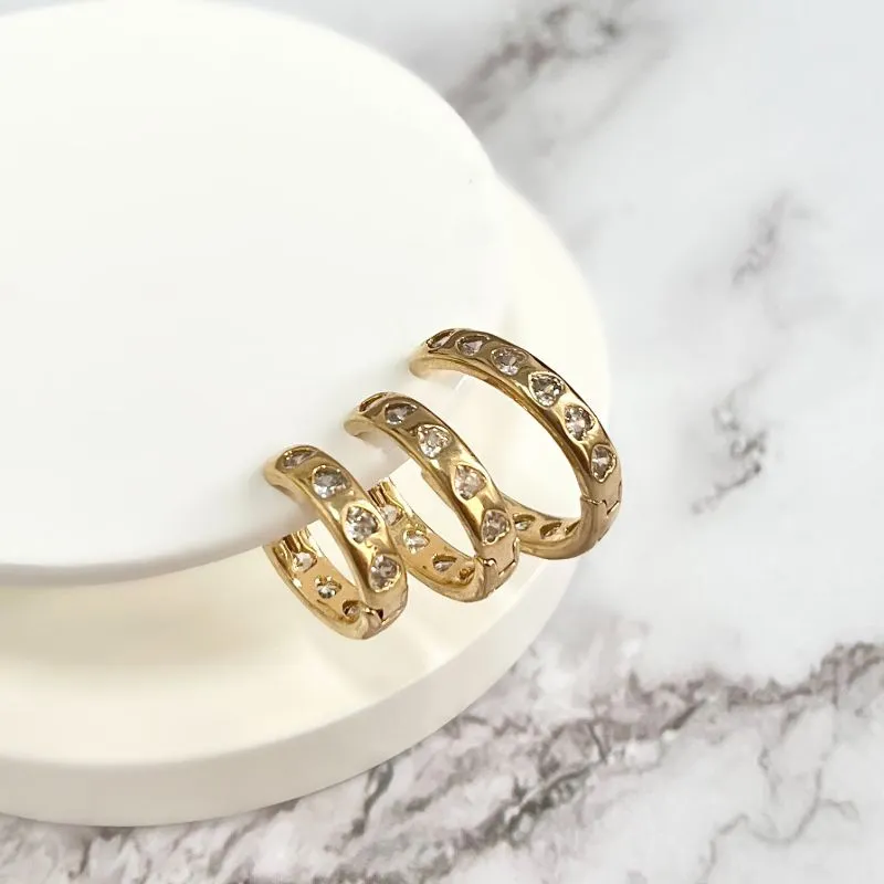 TRIO BRINCO DE ARGOLA ARTICULADA CORAÇÕES CRISTAL