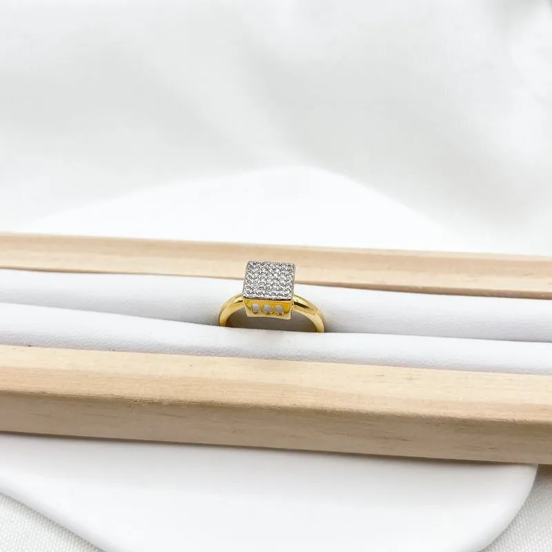 ANEL CHUVERINHO QUADRADO