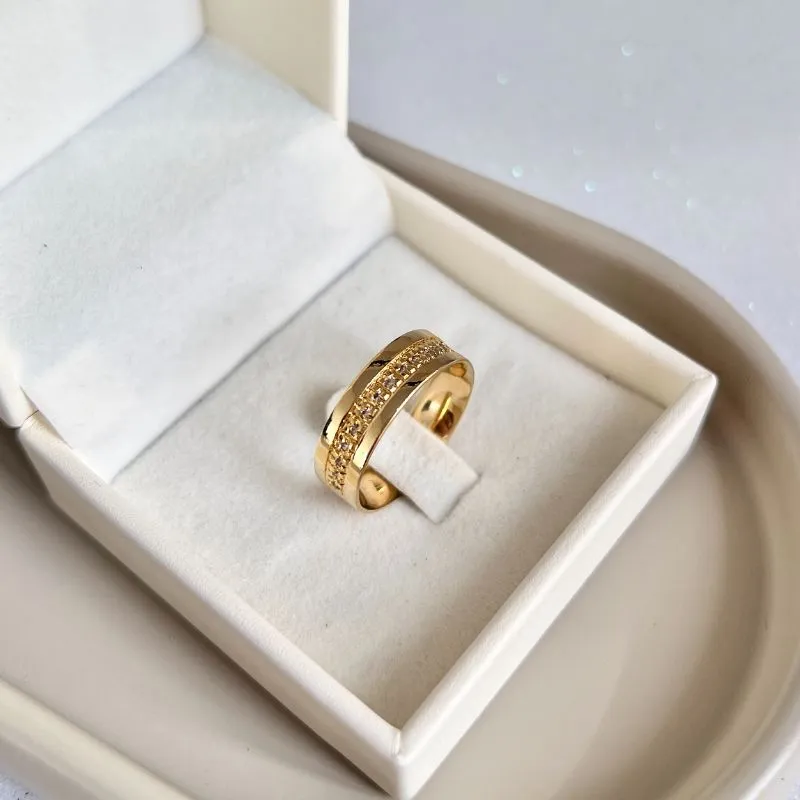 ANEL ESTILO ALIANÇA CRAVEJADA 6MM