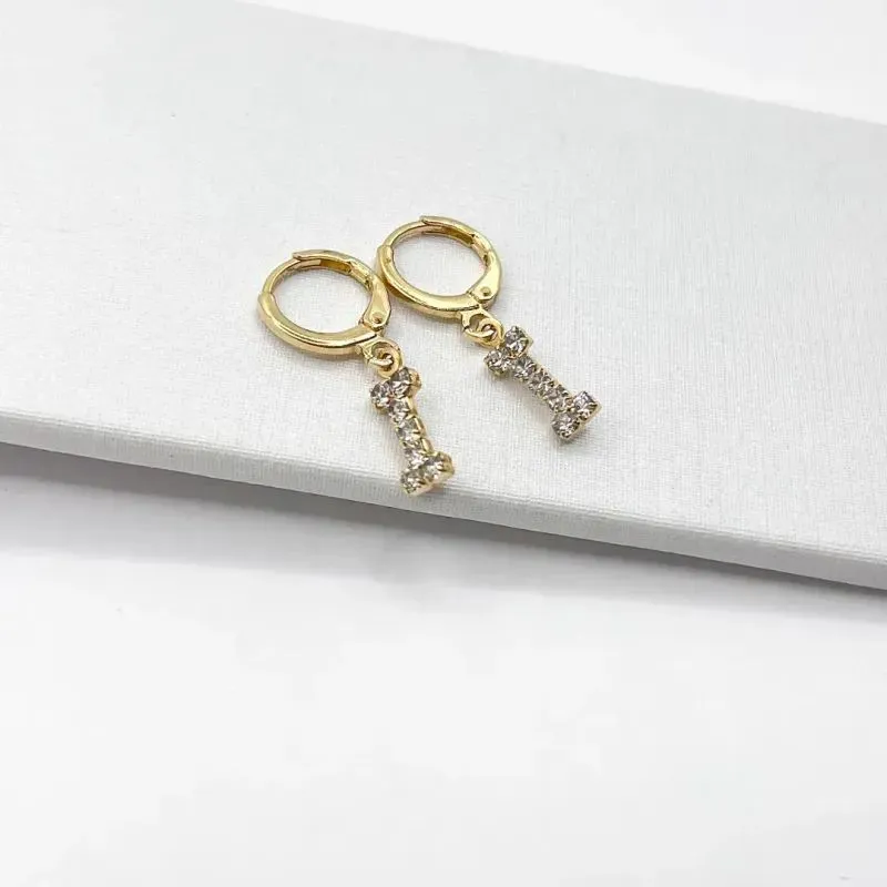 BRINCO ARGOLA DE CLICK LETRAS STRASS - I