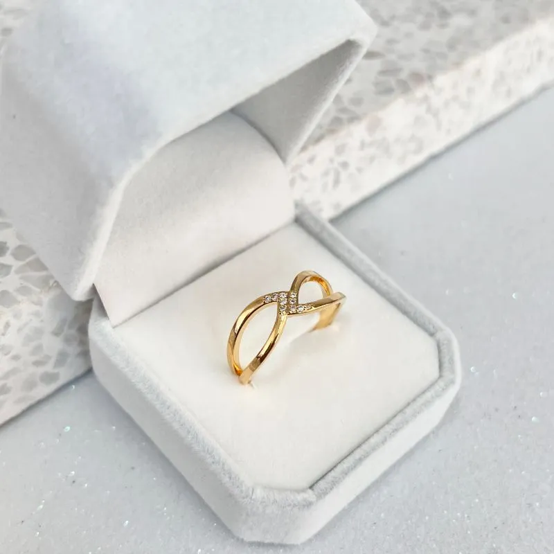 ANEL PONTAS COM ZIRCONIAS ENCAIXADAS