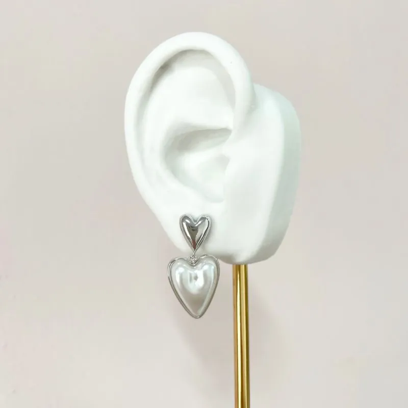 BRINCO 2 CORAÇÕES LISO E MEIA PÉROLA