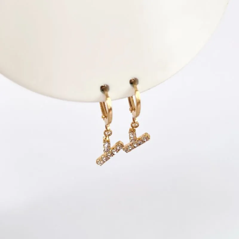 BRINCO ARGOLA DE CLICK LETRAS STRASS - Y